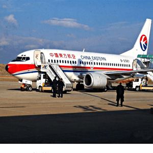 静巴航空货运航空快运业稳步发展的原因是什么？